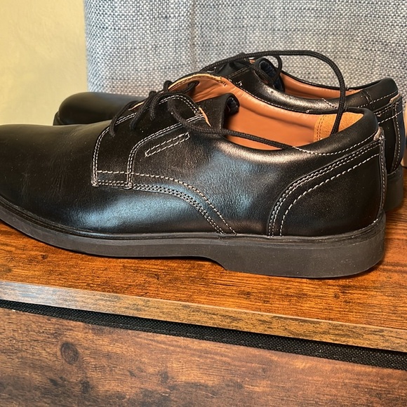 CLARKS Malwood Lace Up Oxford Shoes‎ Black Cushion Comfy Career Professional